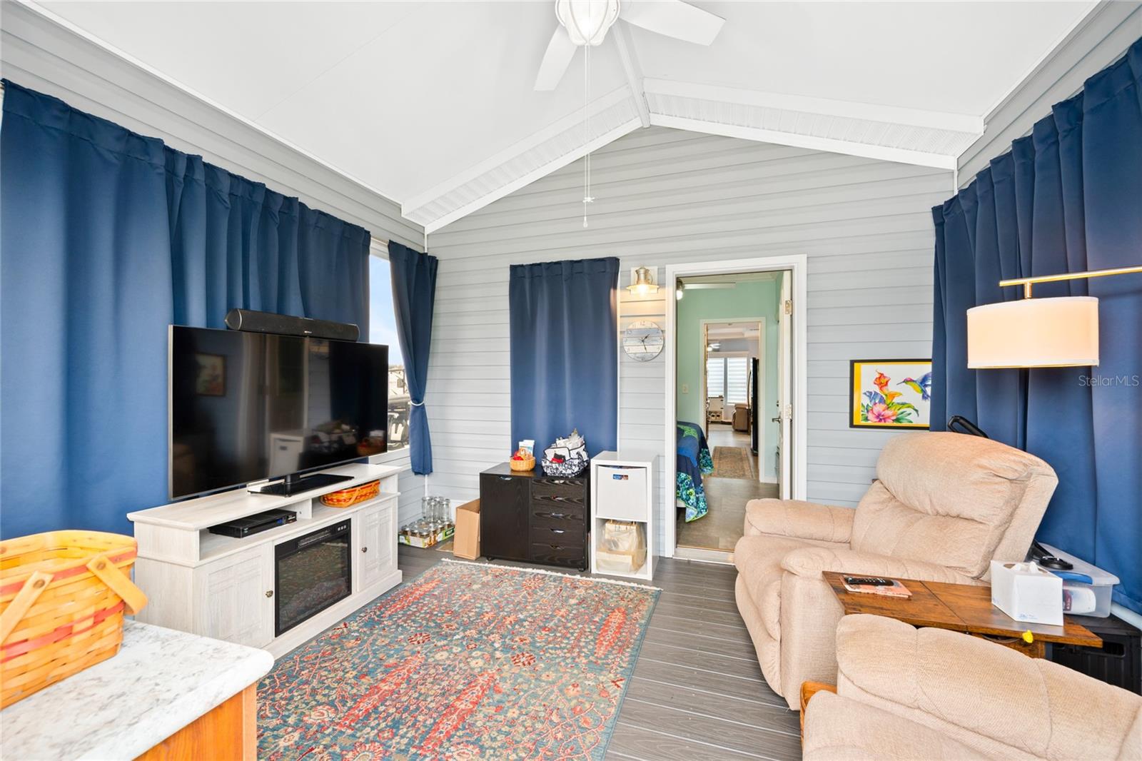 ELITE RESORTS AT CITRUS VALLEY CONDO UNIT 19 - Residential