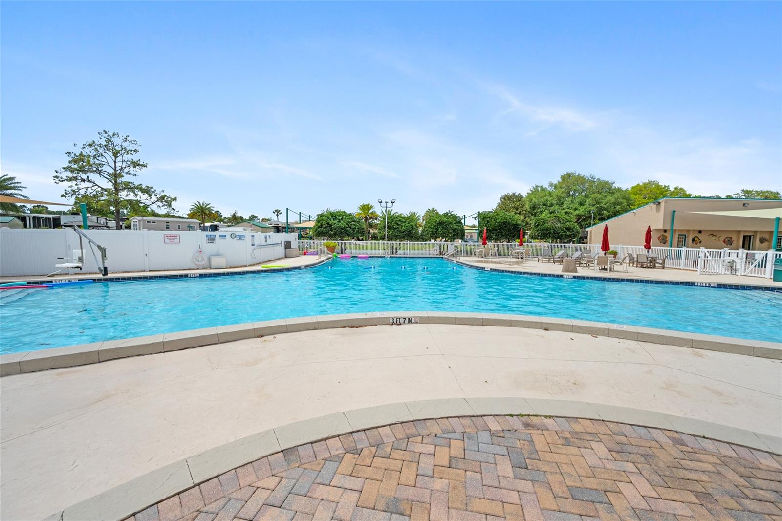 ELITE RESORTS AT CITRUS VALLEY CONDO UNIT 19 - Residential