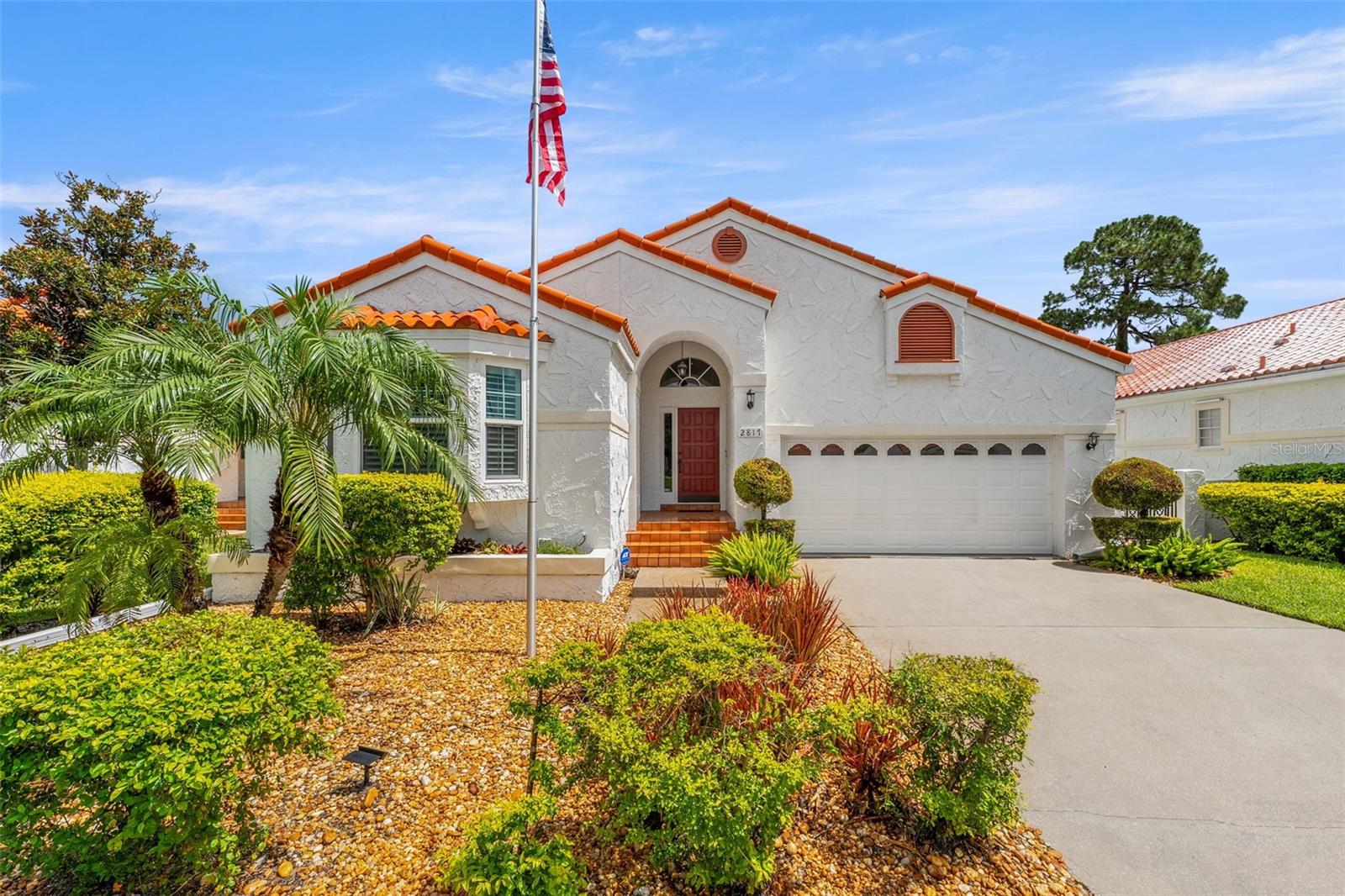 2817 LA CONCHA DRIVE