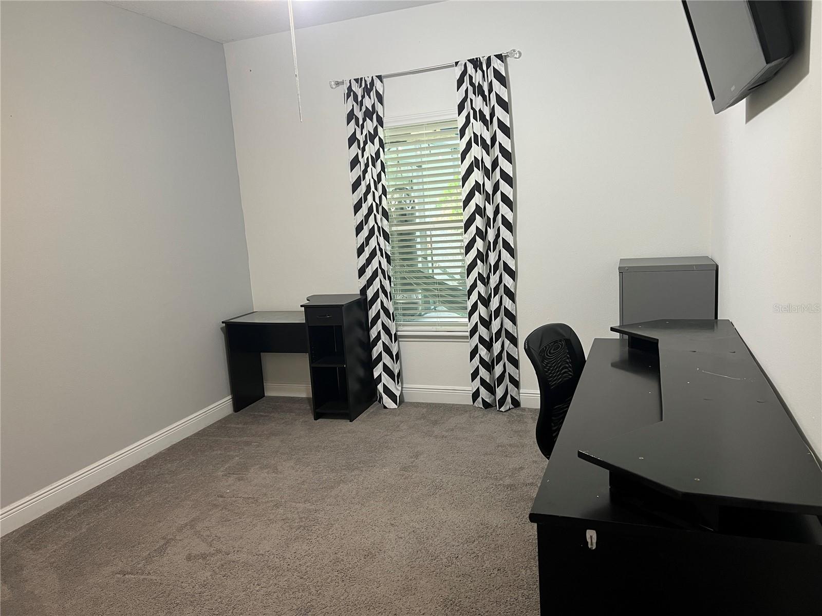 NOVA GROVE - Residential Lease