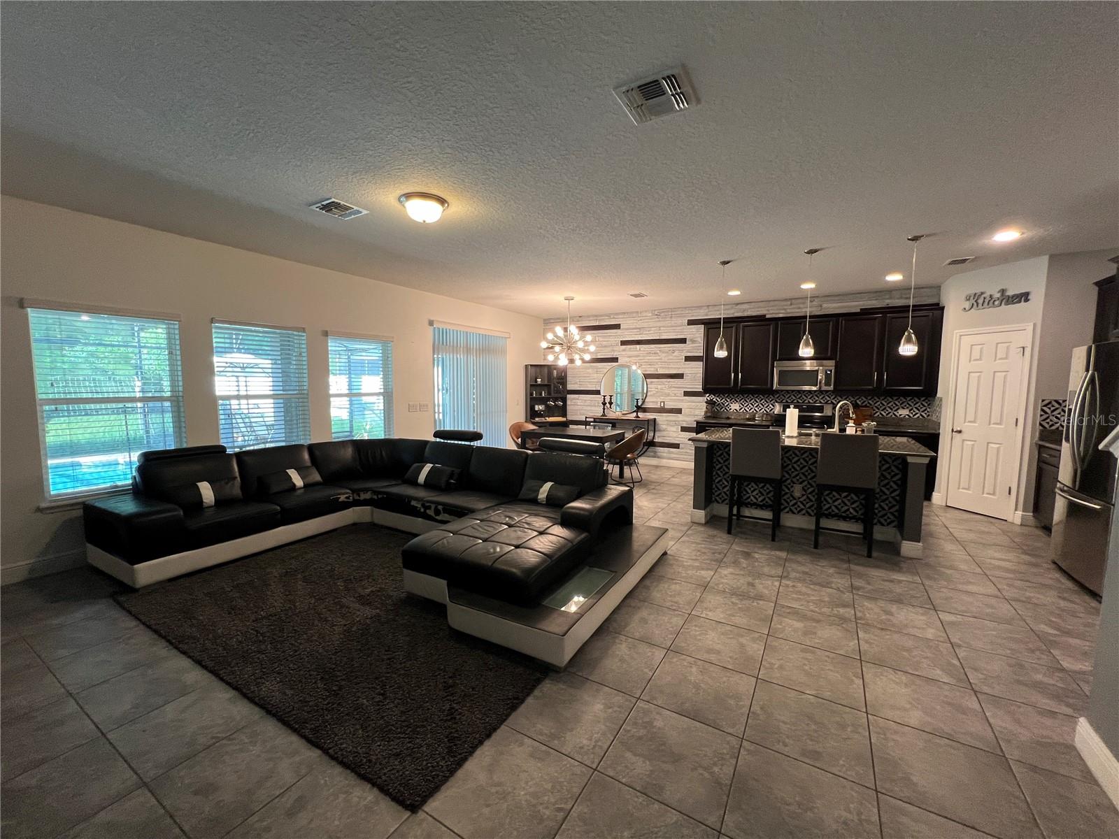 NOVA GROVE - Residential Lease