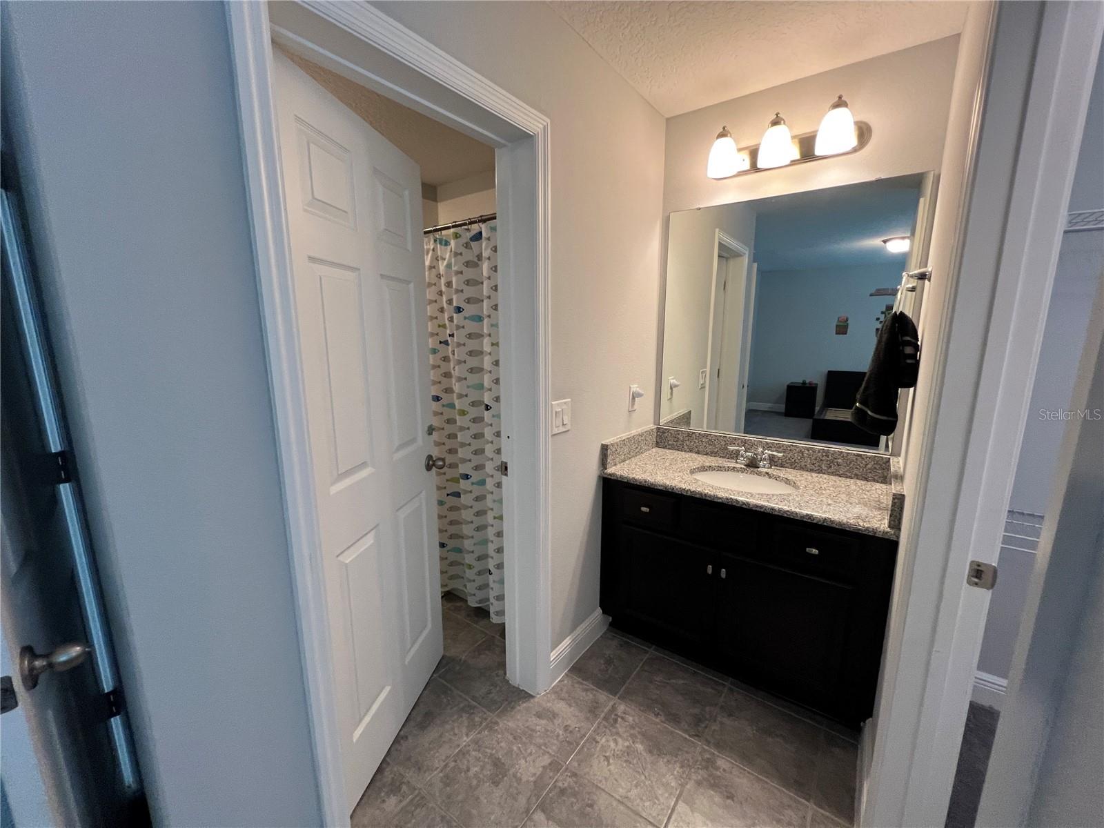 NOVA GROVE - Residential Lease