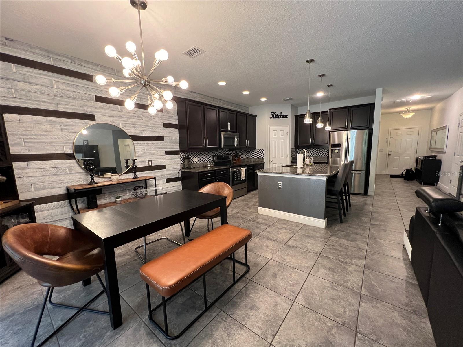 NOVA GROVE - Residential Lease