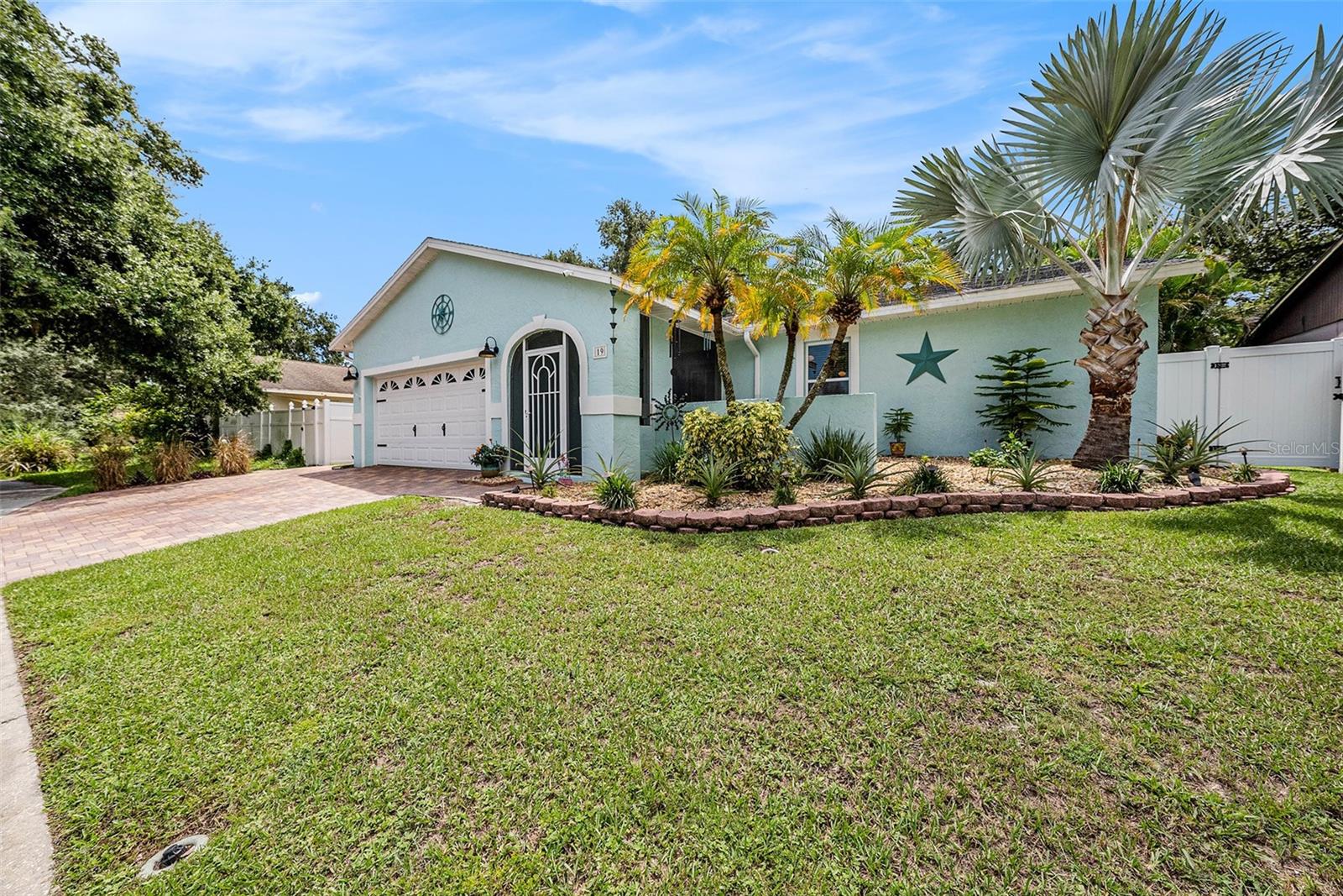 19 HARBOR OAKS CIRCLE