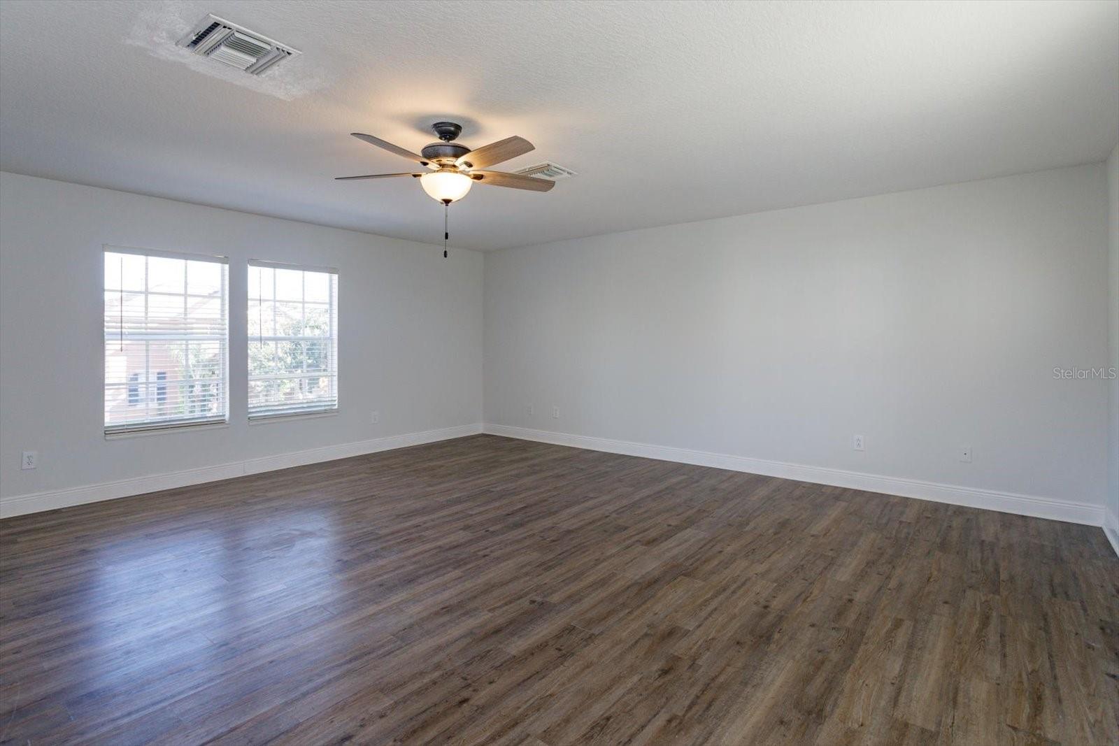 INDEPENDENCE, SIGNATURE LAKES - Residential Lease