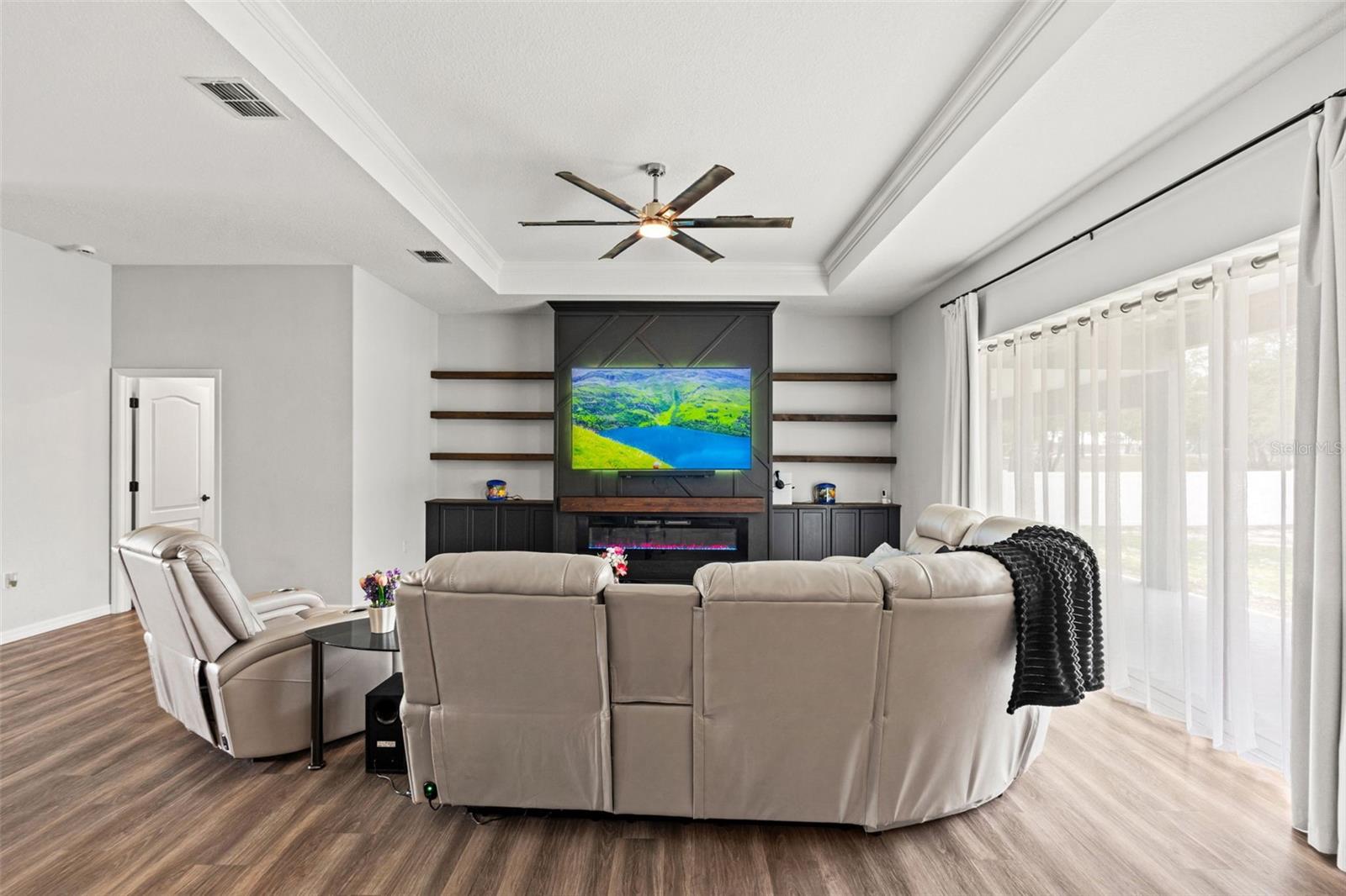 ROYAL HIGHLANDS UNIT 9 (3400) - Residential