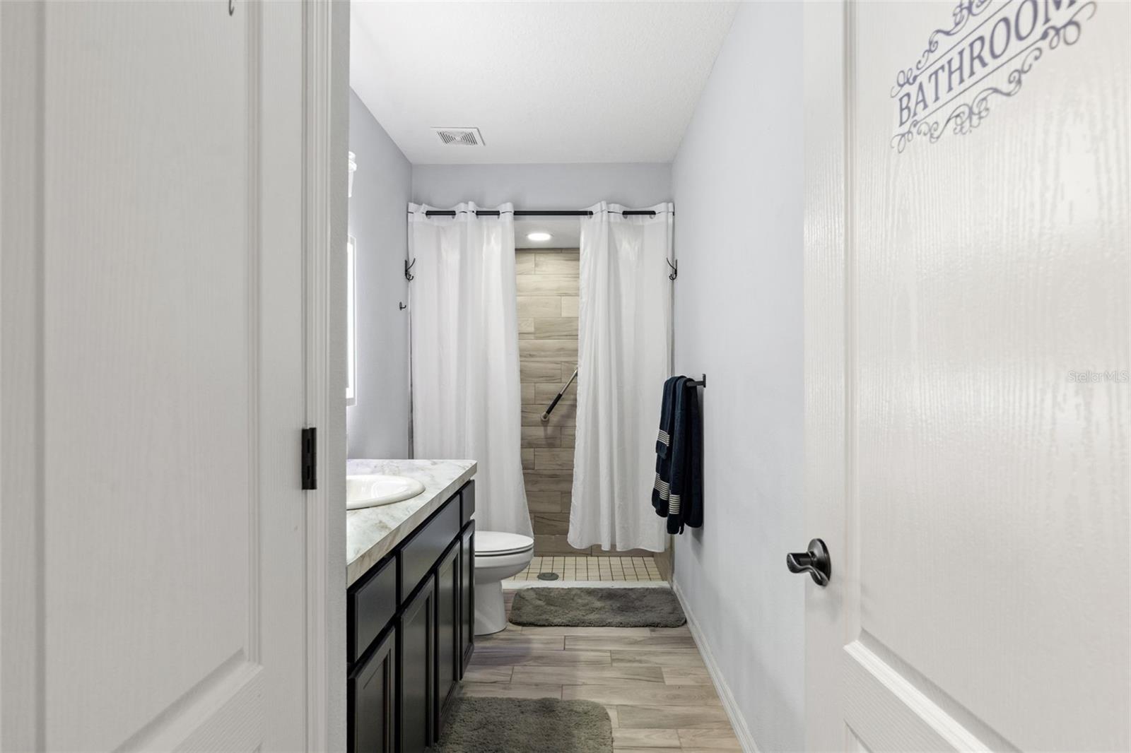 ROYAL HIGHLANDS UNIT 9 (3400) - Residential