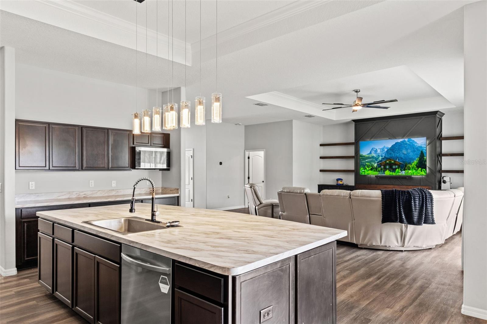 ROYAL HIGHLANDS UNIT 9 (3400) - Residential