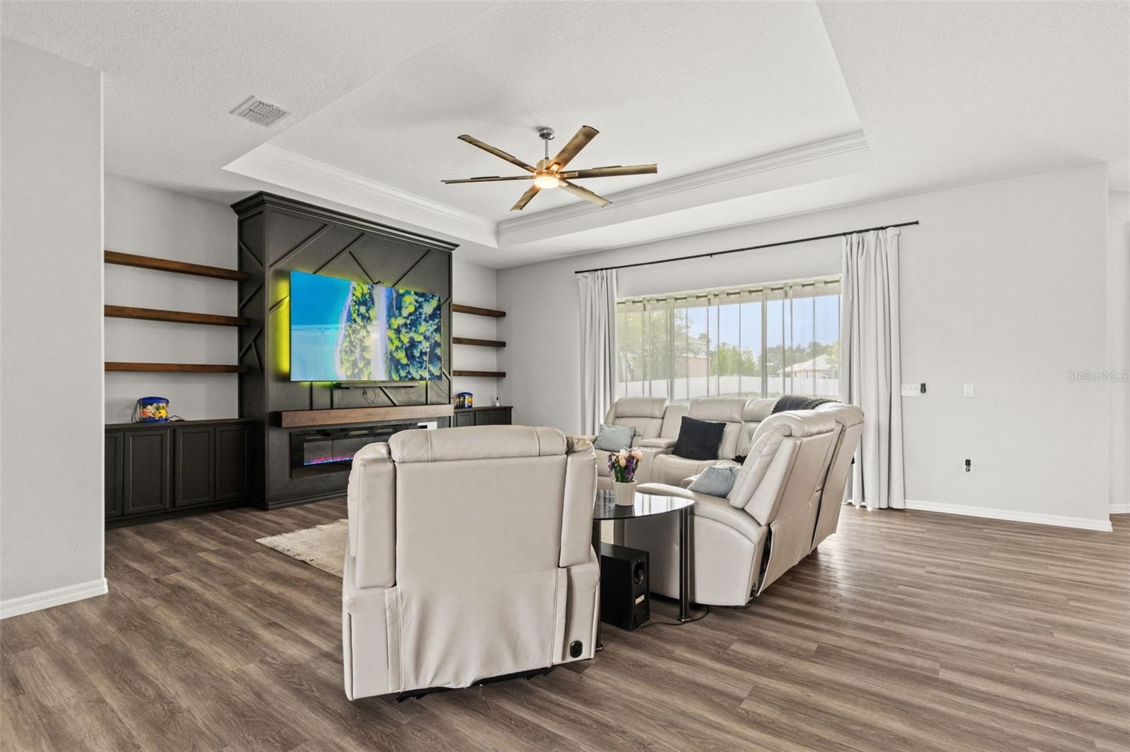 ROYAL HIGHLANDS UNIT 9 (3400) - Residential