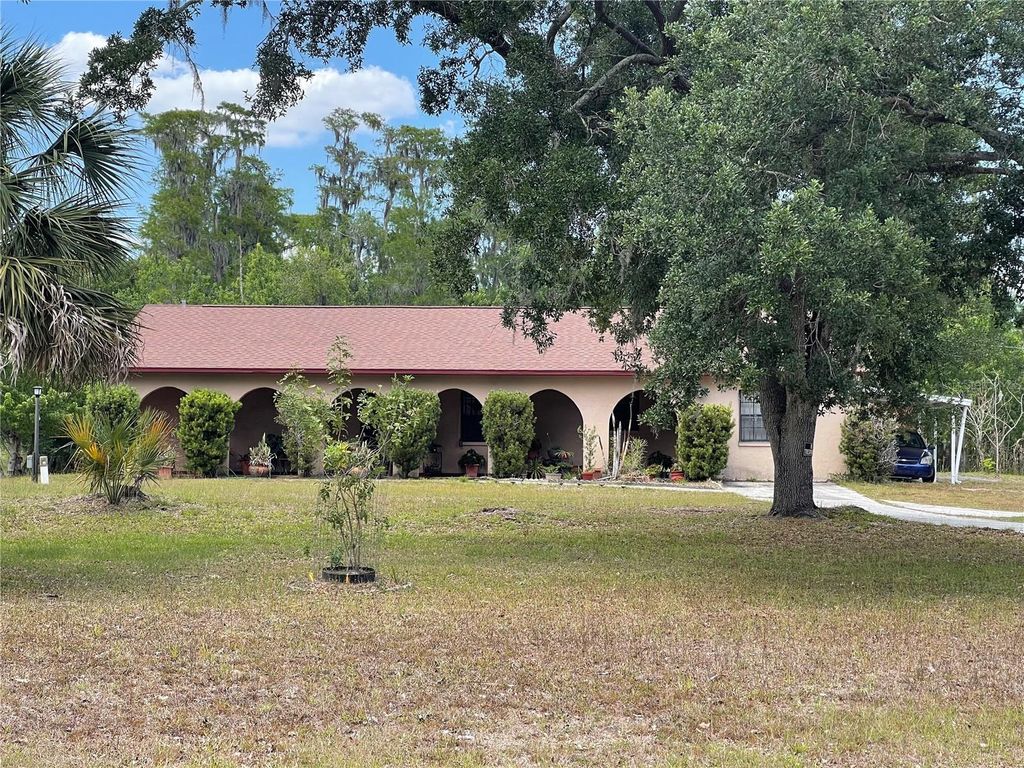 Photo of 17449 Eagle Lane, Lutz, FL 33558 (MLS # TB8505036)