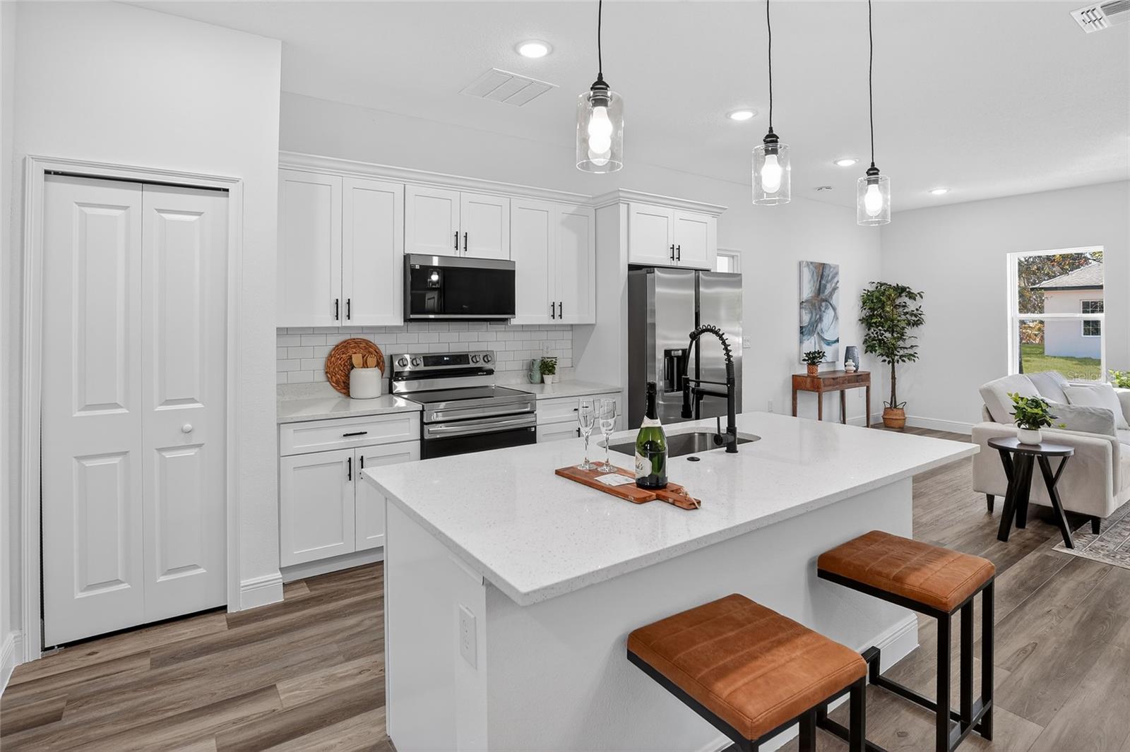 CITRUS SPGS UNIT 11 - Residential