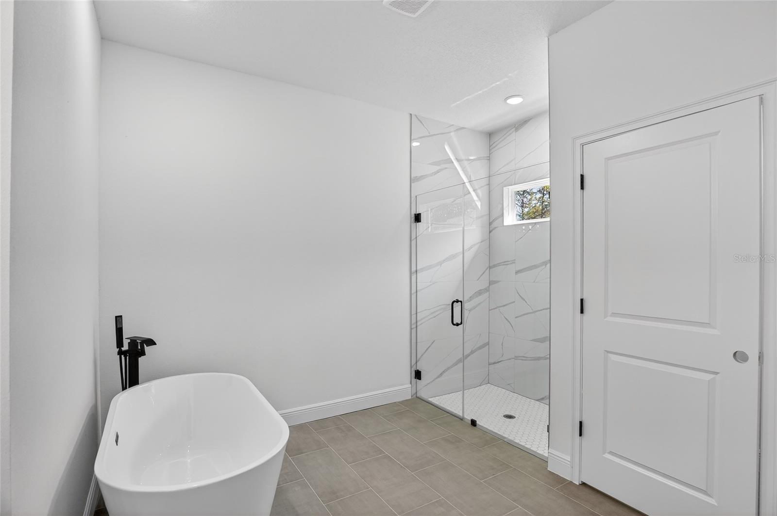 CITRUS SPGS UNIT 11 - Residential