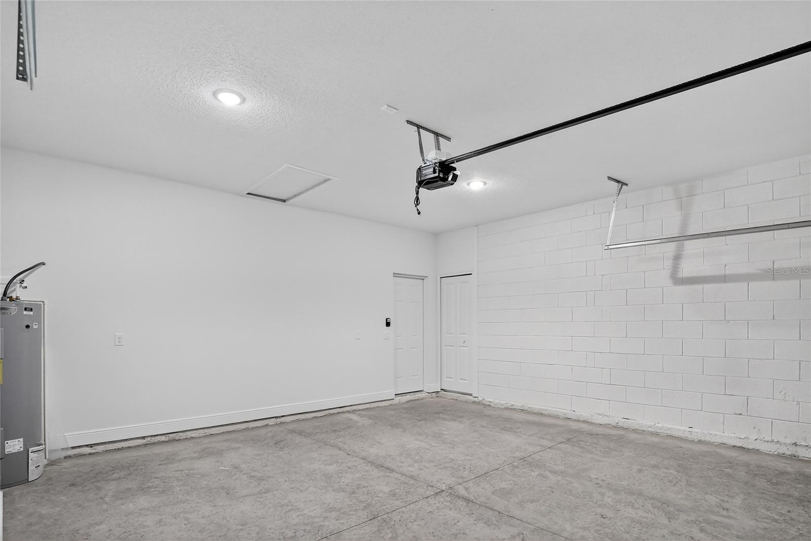 CITRUS SPGS UNIT 11 - Residential