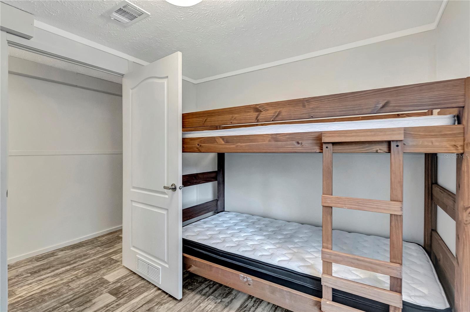 CASTAWAY ACRES UNREC - Residential