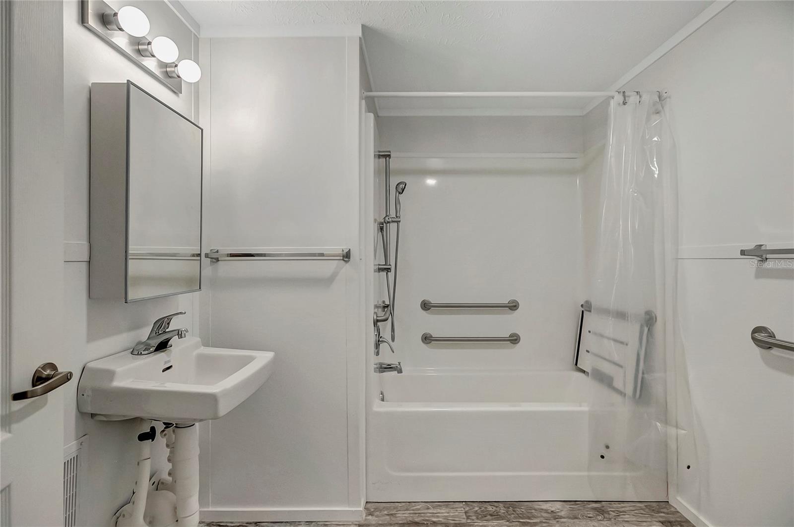 CASTAWAY ACRES UNREC - Residential