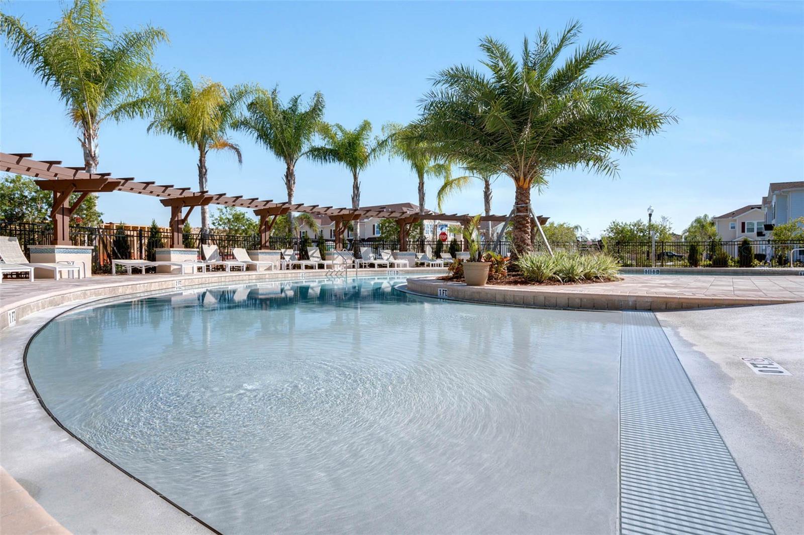 WEST LUCAYA VILLAGE - Residential