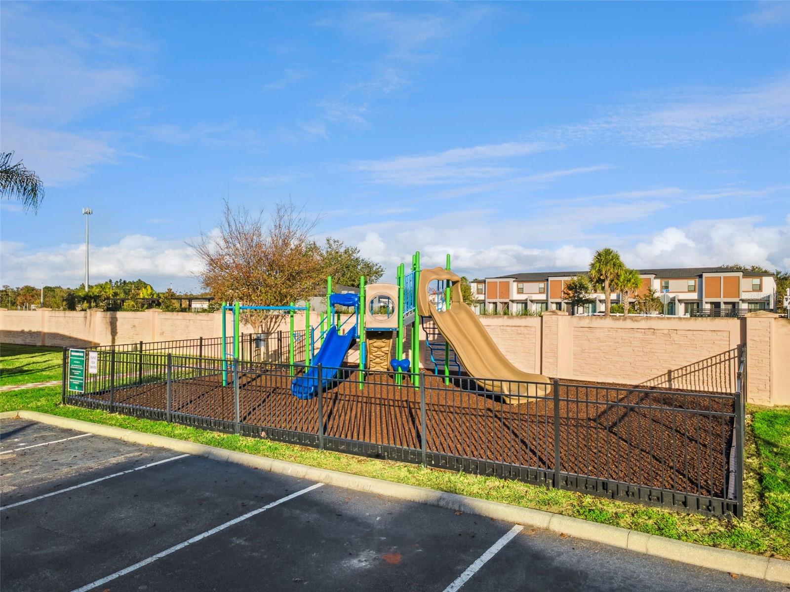 WEST LUCAYA VILLAGE - Residential