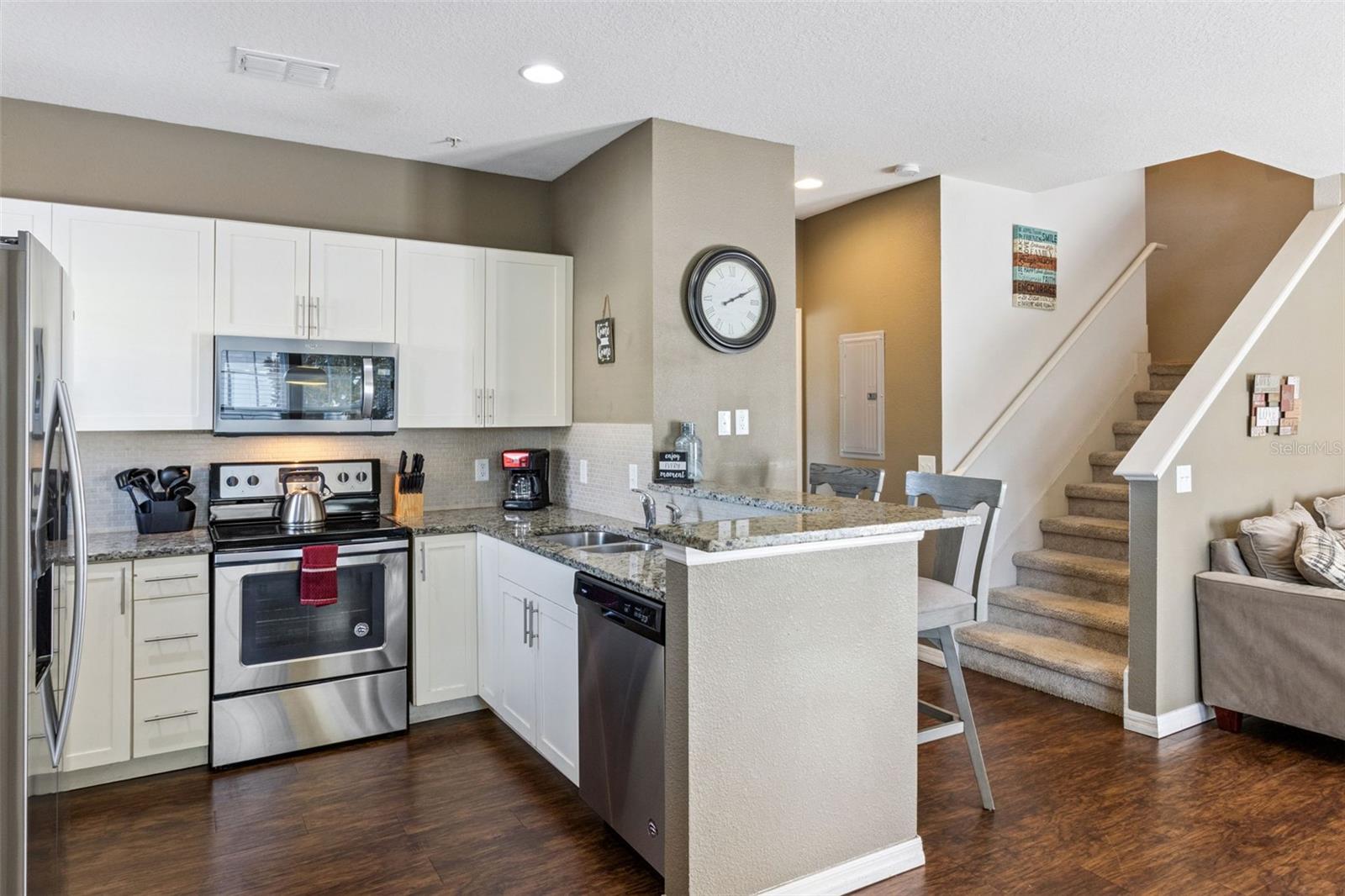 WEST LUCAYA VILLAGE - Residential