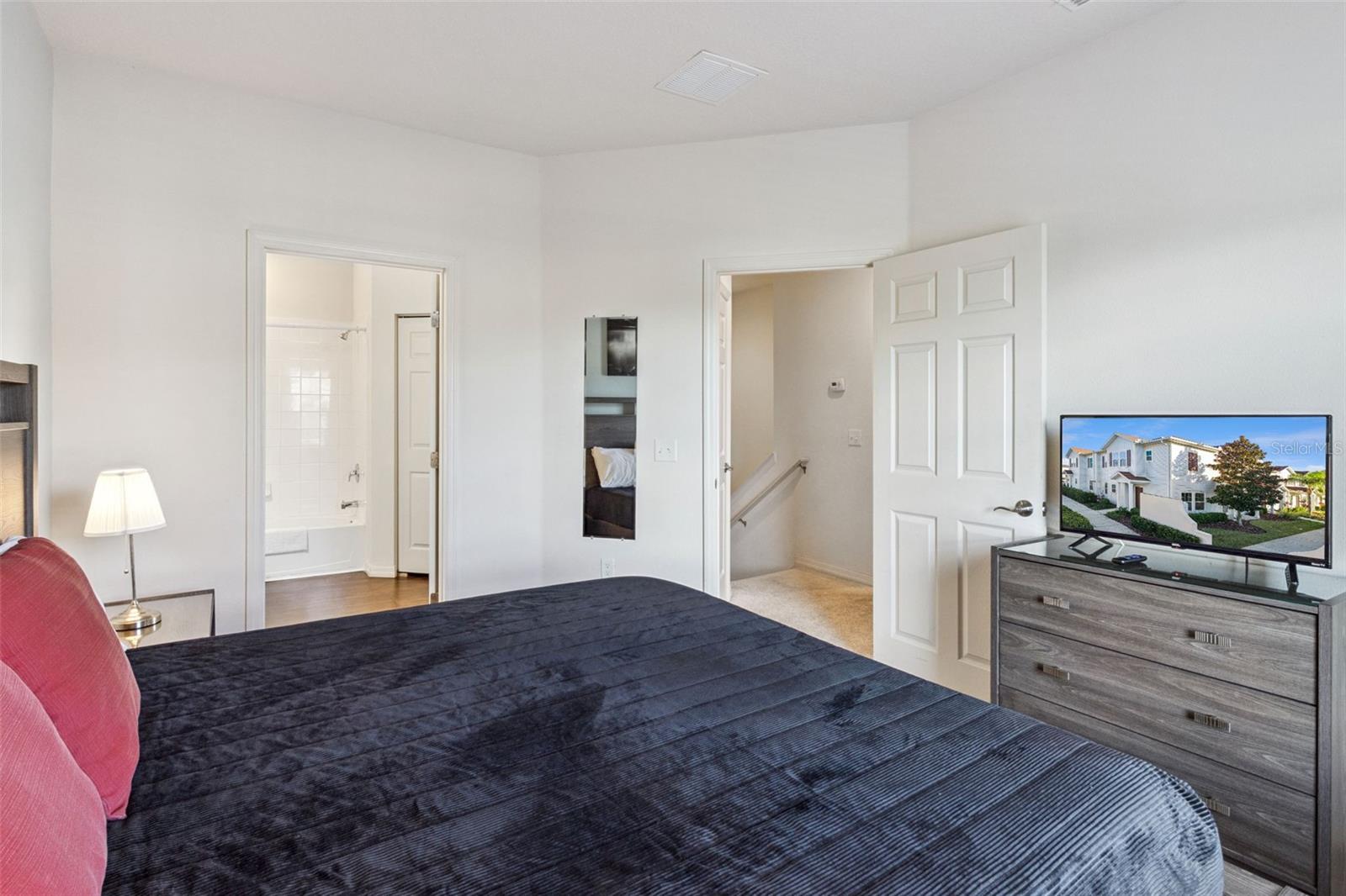 WEST LUCAYA VILLAGE - Residential