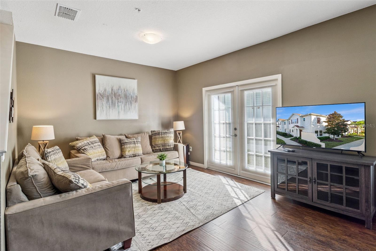 WEST LUCAYA VILLAGE - Residential