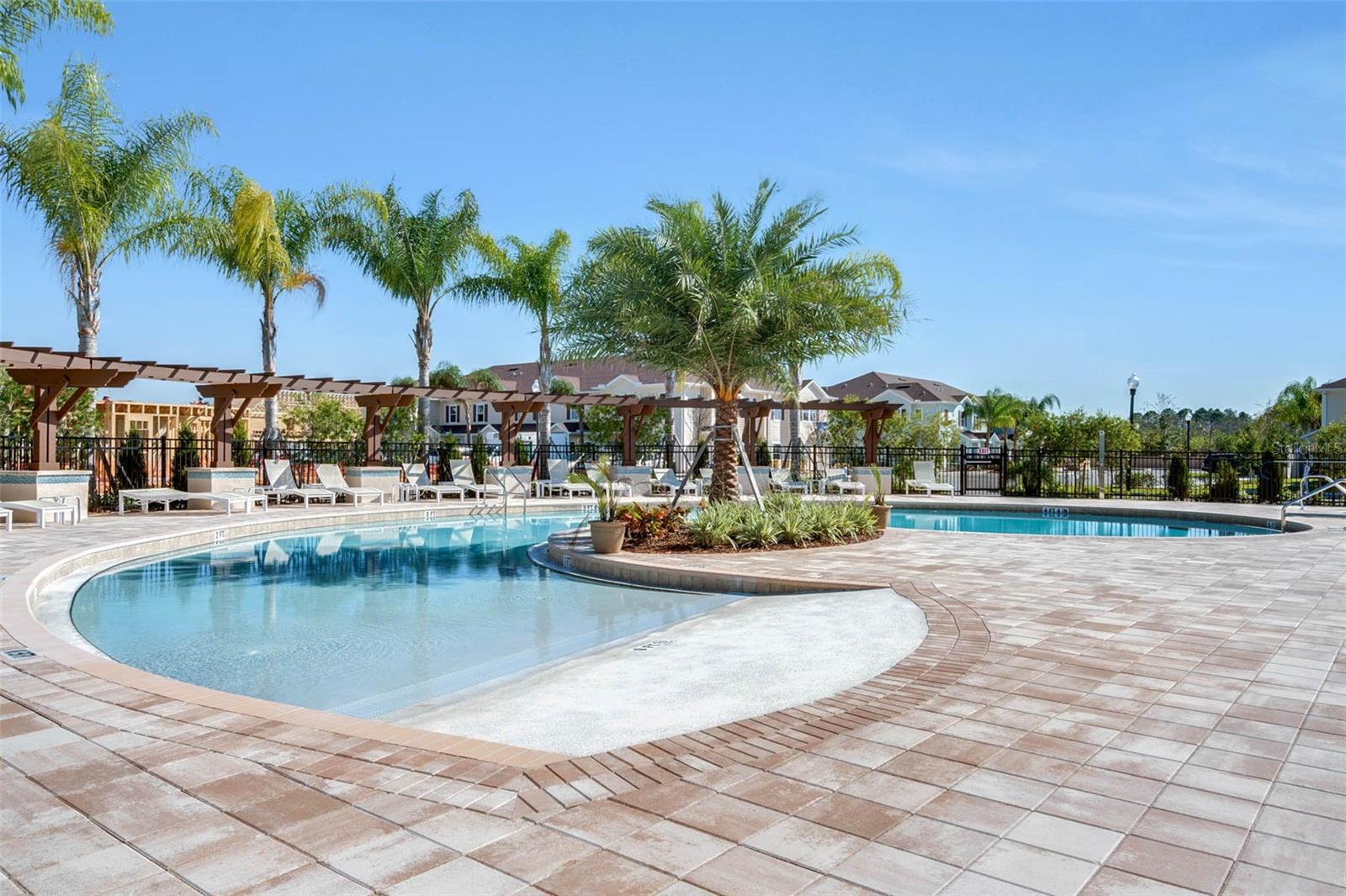 WEST LUCAYA VILLAGE - Residential