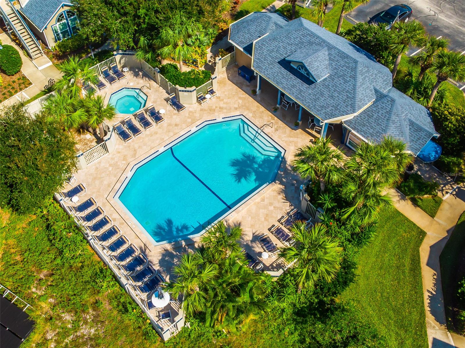 Sun Beach Club Condo Ph 01-03 - Residential