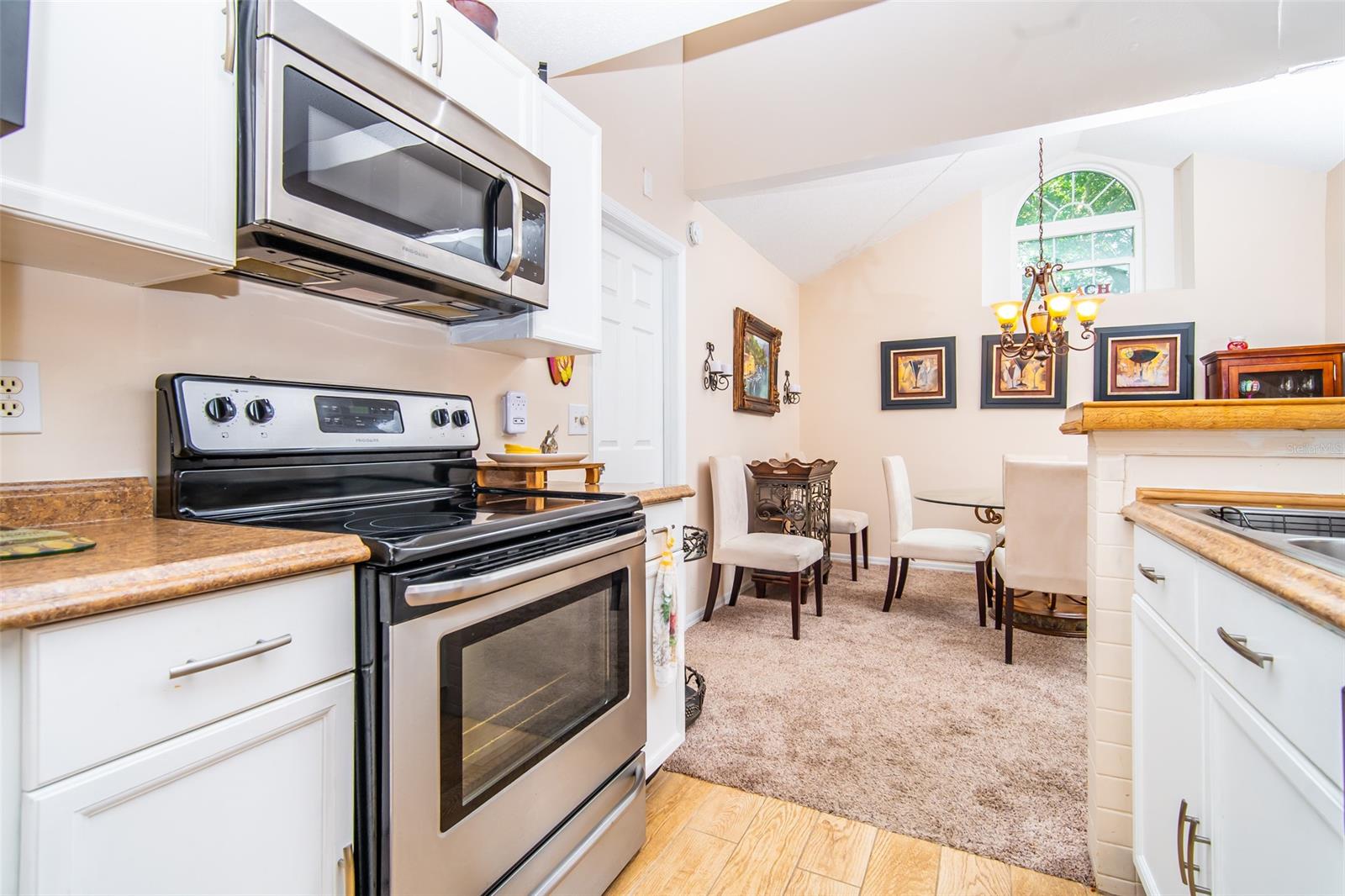 Sun Beach Club Condo Ph 01-03 - Residential