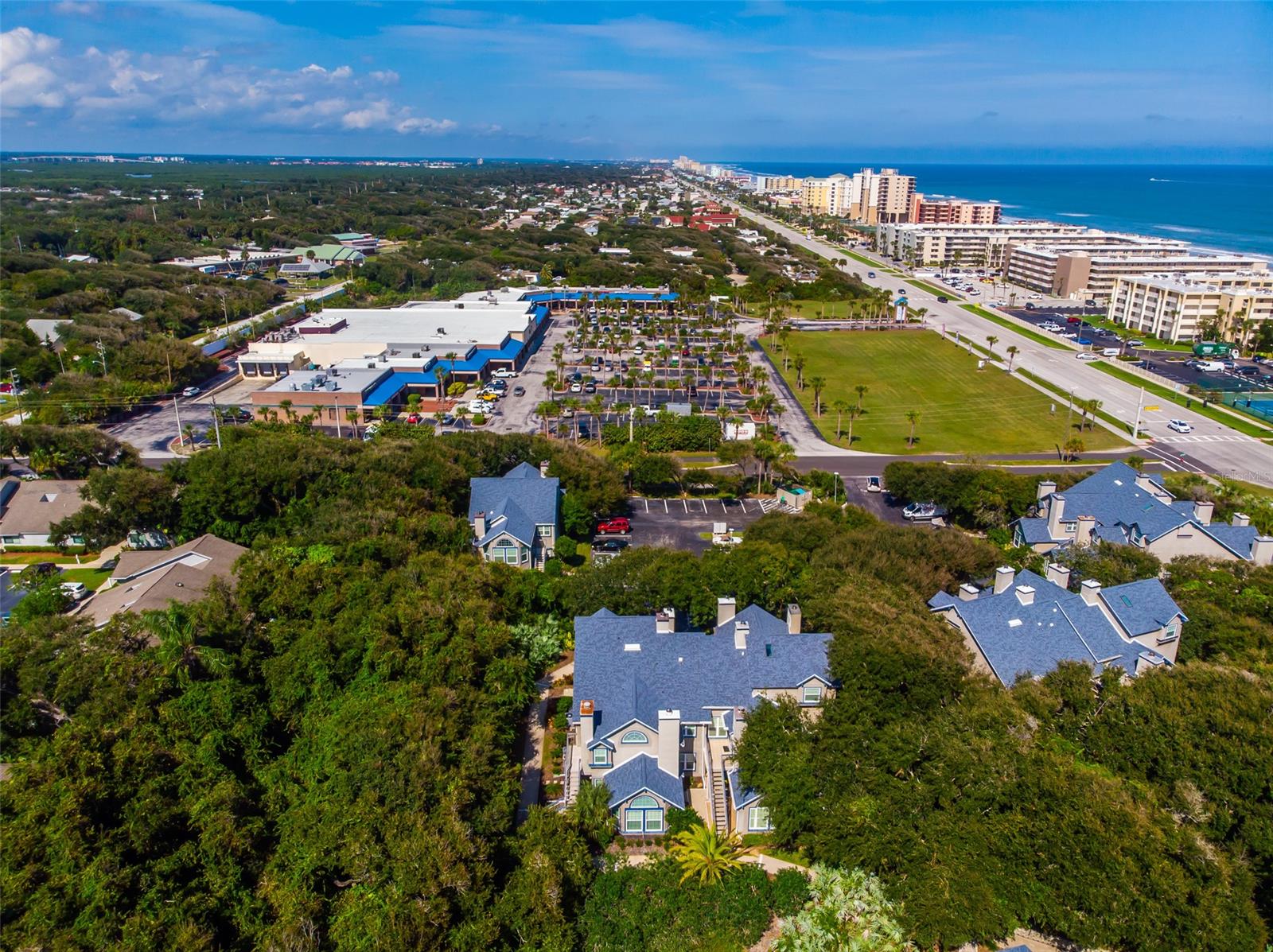 Sun Beach Club Condo Ph 01-03 - Residential