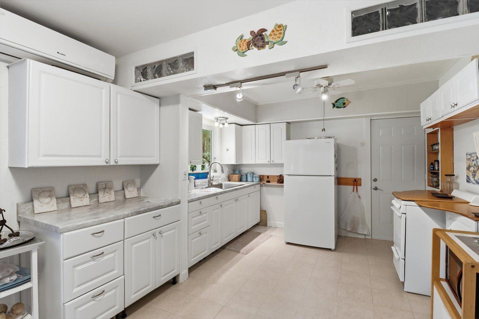 SPRING RUN ESTATES - Residential