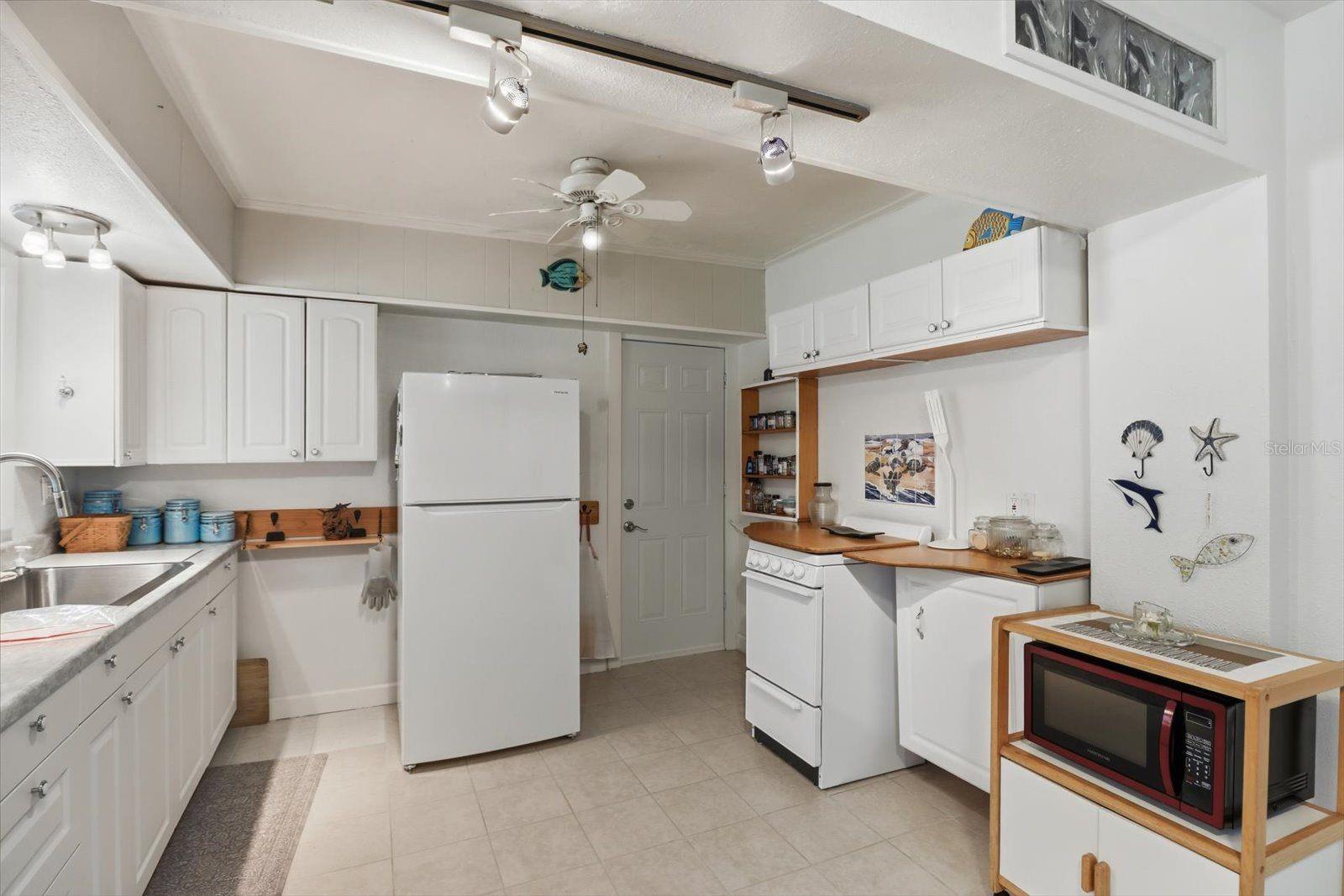 SPRING RUN ESTATES - Residential