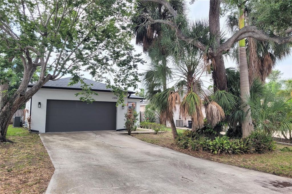 Photo of 2354 Tami Sola Street, Sarasota, FL 34237 (MLS # A4701131)