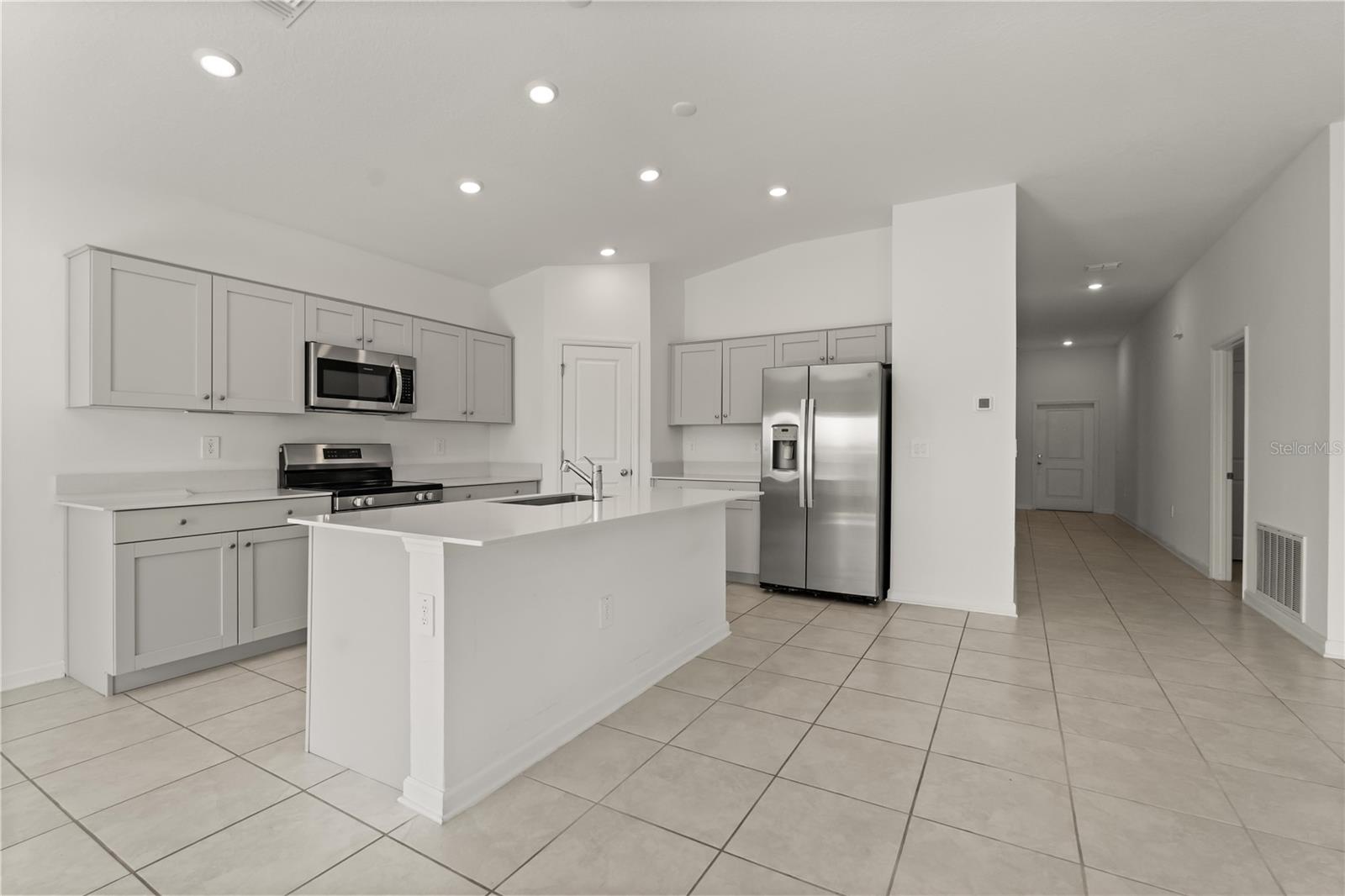 LAWSON DUNES SUB - Residential Lease