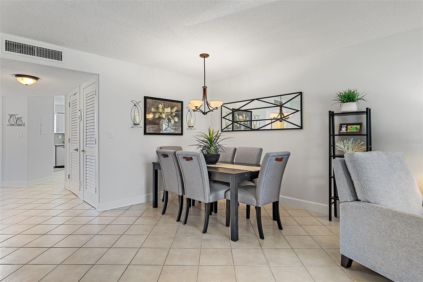 VISTA VERDE WEST - Residential