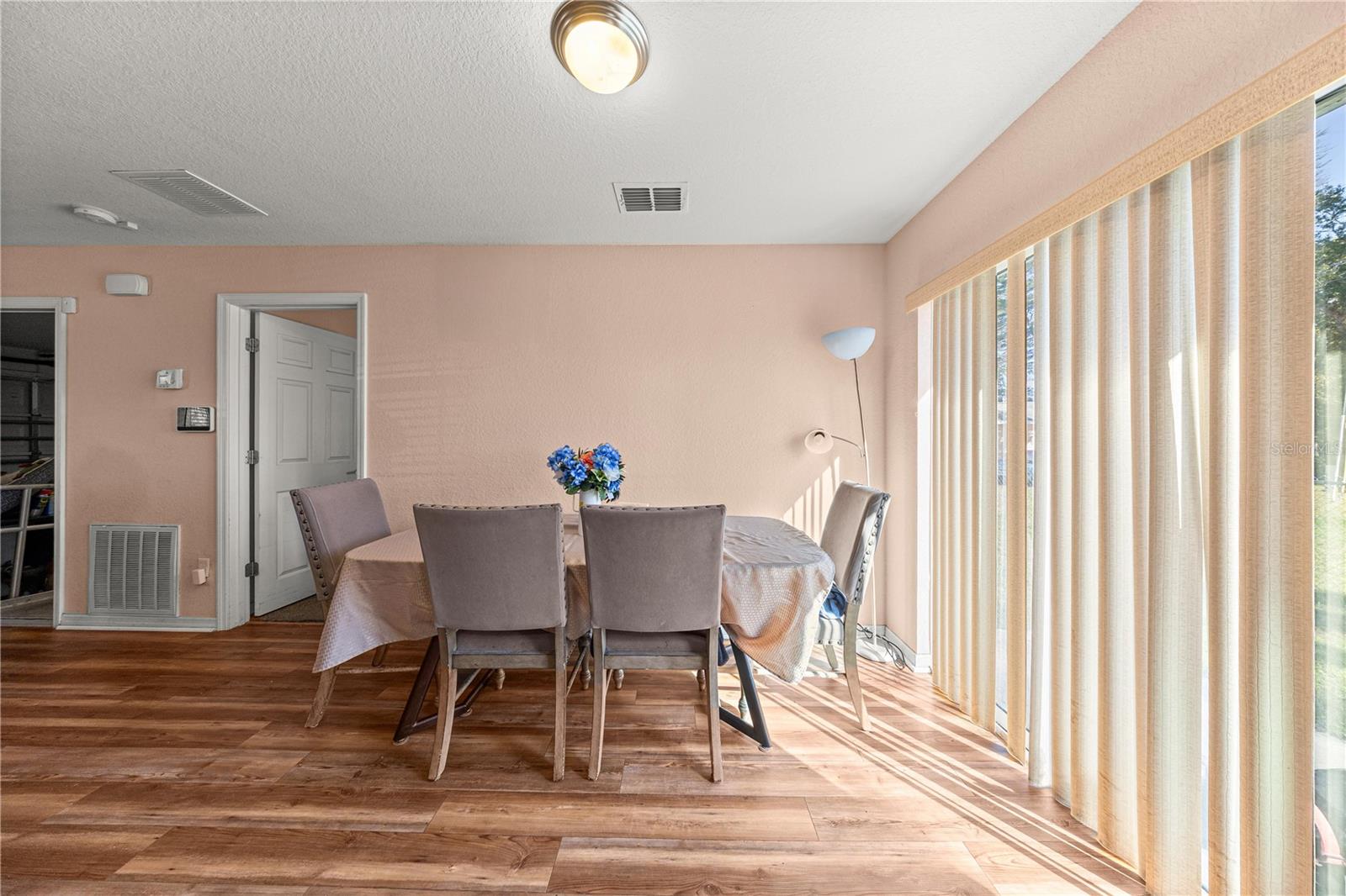 MAIRON OAKS UN 7 - Residential