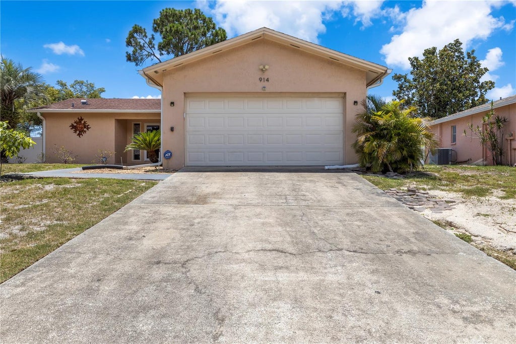 Photo of 914 Carlton Road, Tarpon Springs, FL 34689 (MLS # TB8518821)