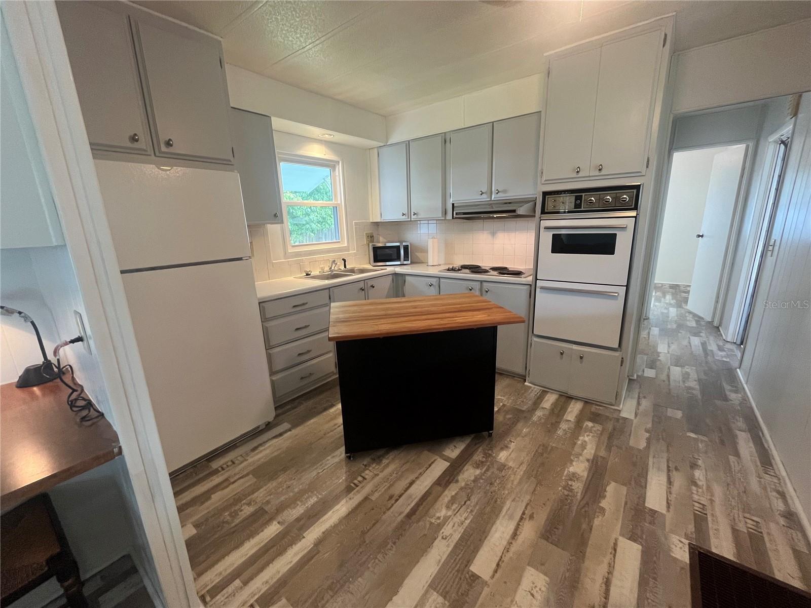 BRITTANY ESTATES SUB - Residential