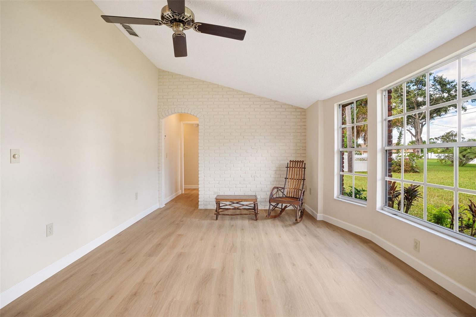 HOMECROFT - Residential