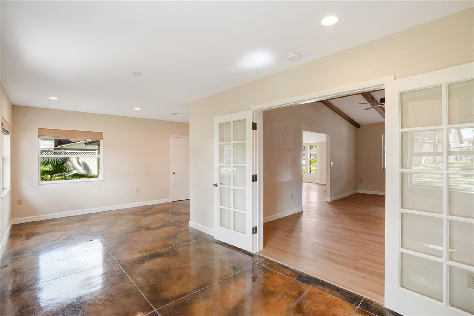 HOMECROFT - Residential