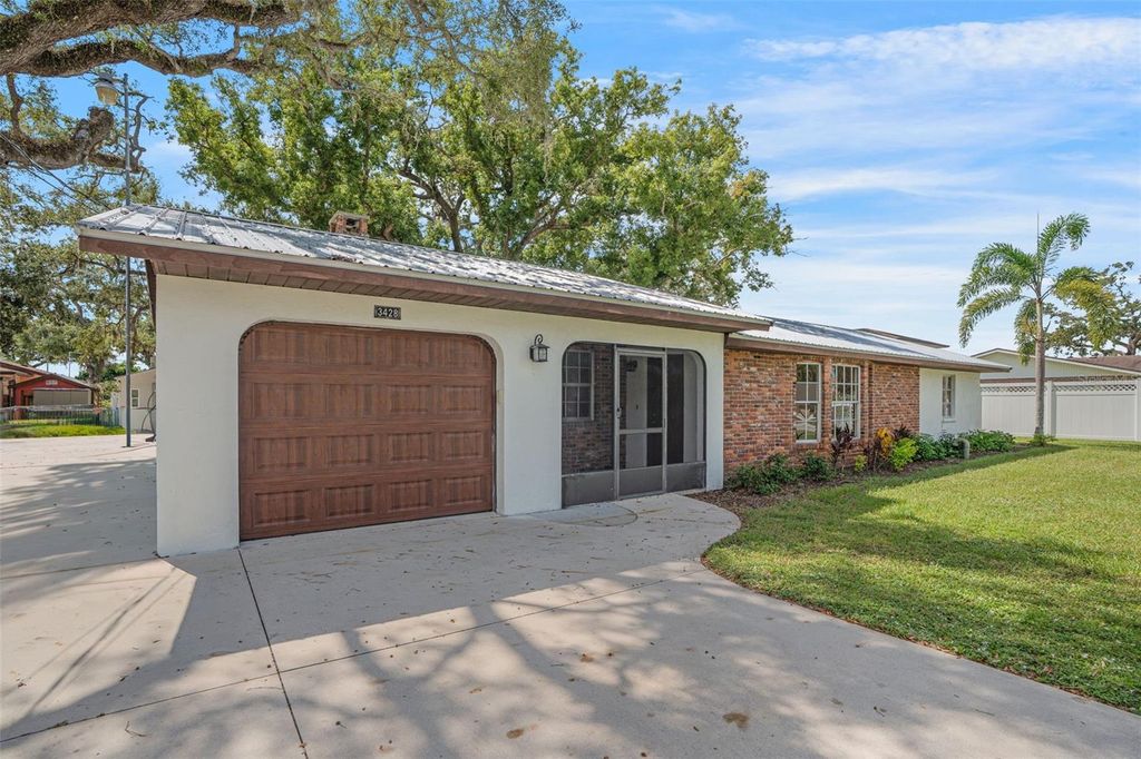 Photo of 3428 Hacienda Street, Sarasota, FL 34237 (MLS # A4668198)