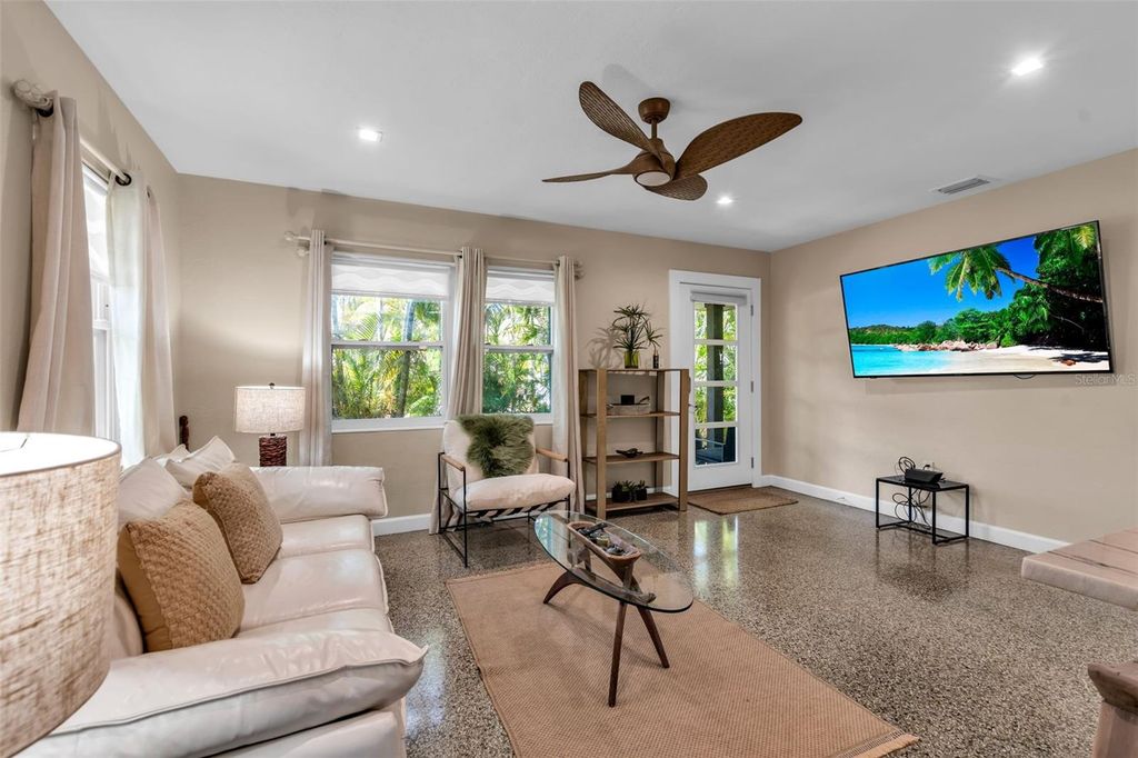 Photo of 510 N Osprey Avenue, Sarasota, FL 34236 (MLS # A4682221)