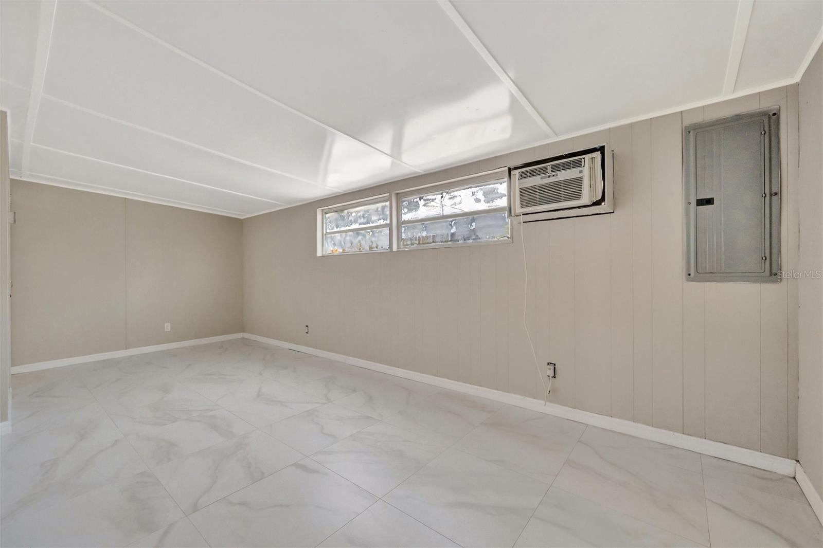 BAYSHORE GARDENS SEC 6 - Residential