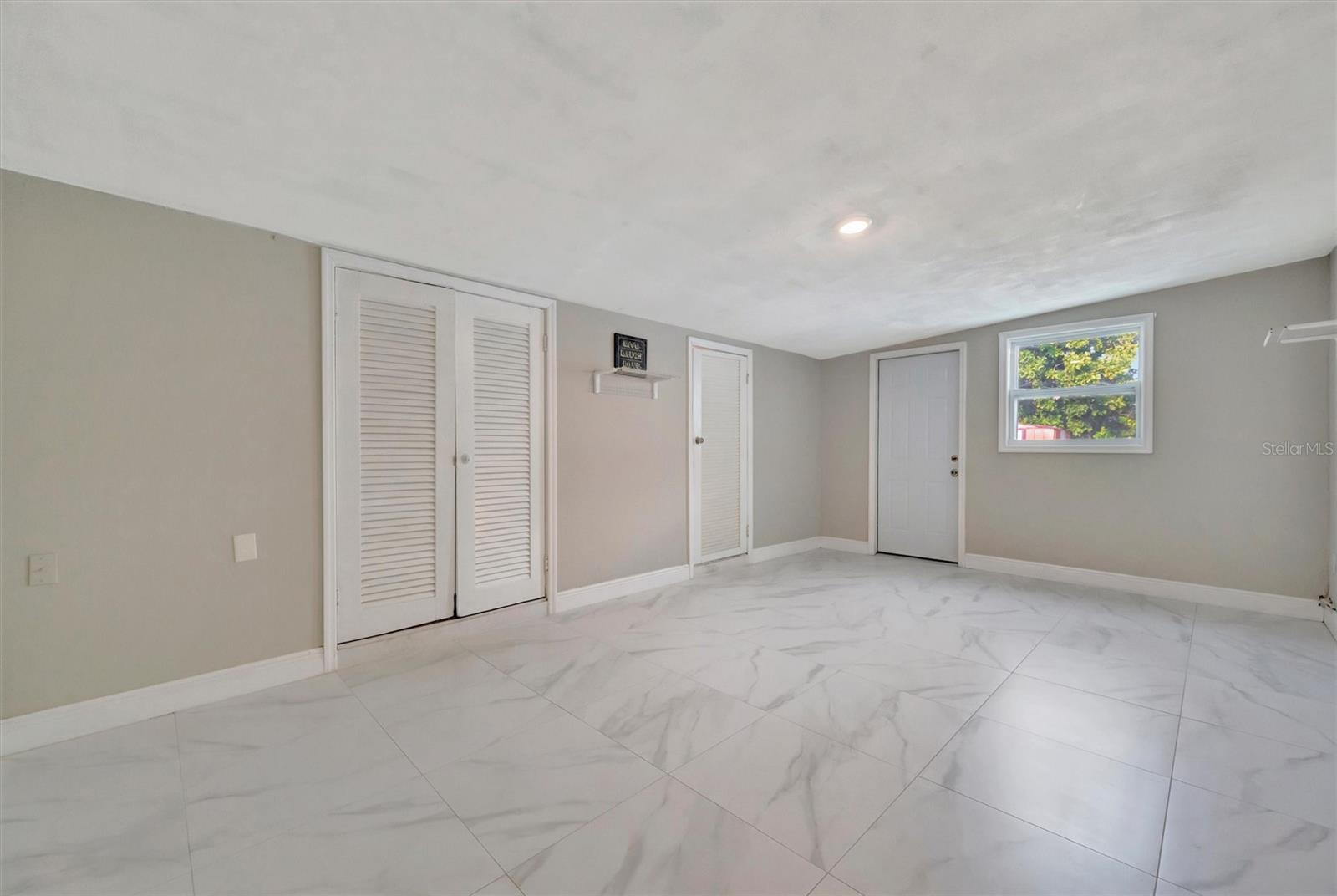 BAYSHORE GARDENS SEC 6 - Residential