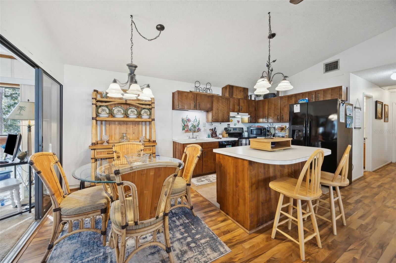 CHAR-LAR ESTATES - Residential