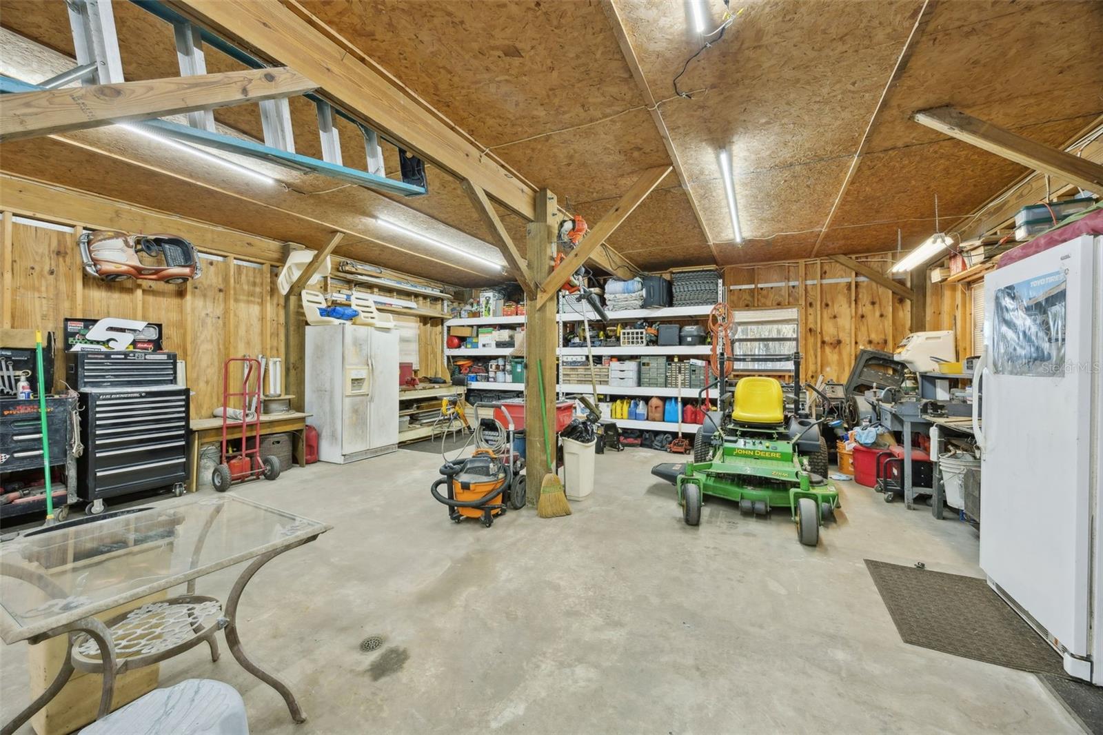 CHAR-LAR ESTATES - Residential