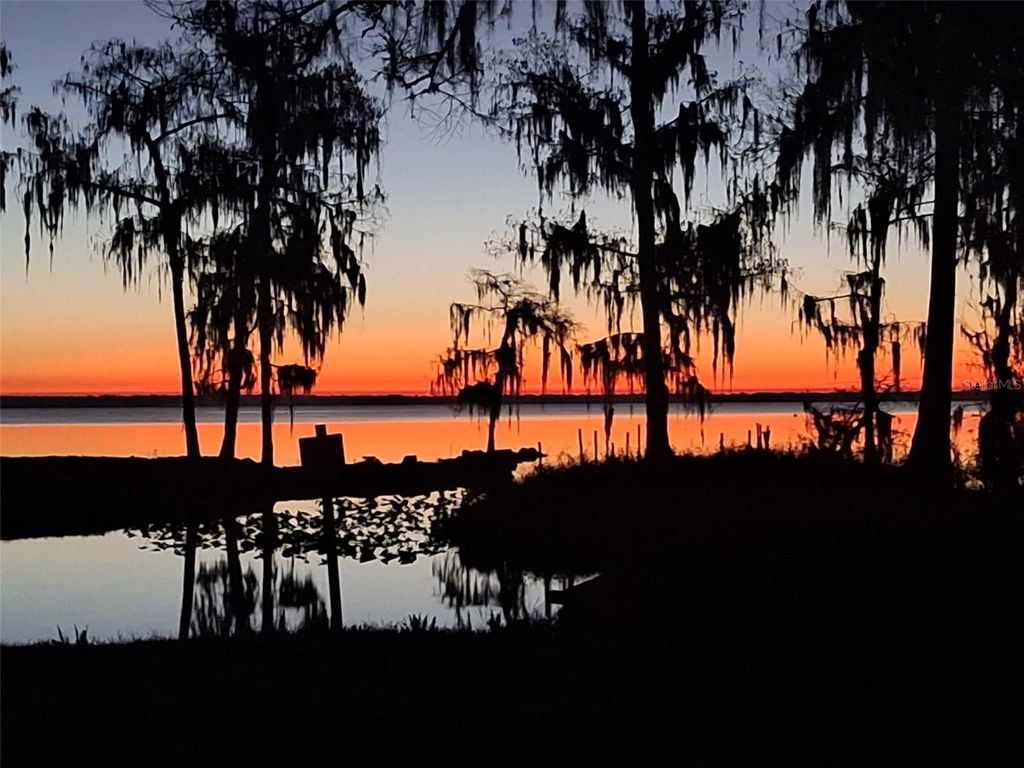 Photo of 213 E Char Lane, Crescent City, FL 32112 (MLS # GC537728)