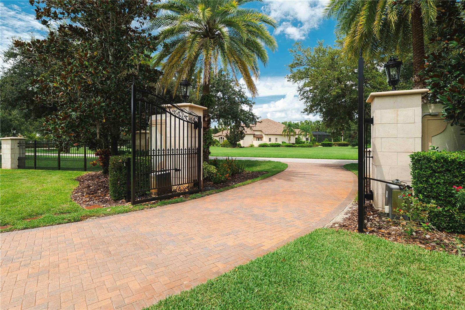 STEEPLECHASE - Residential