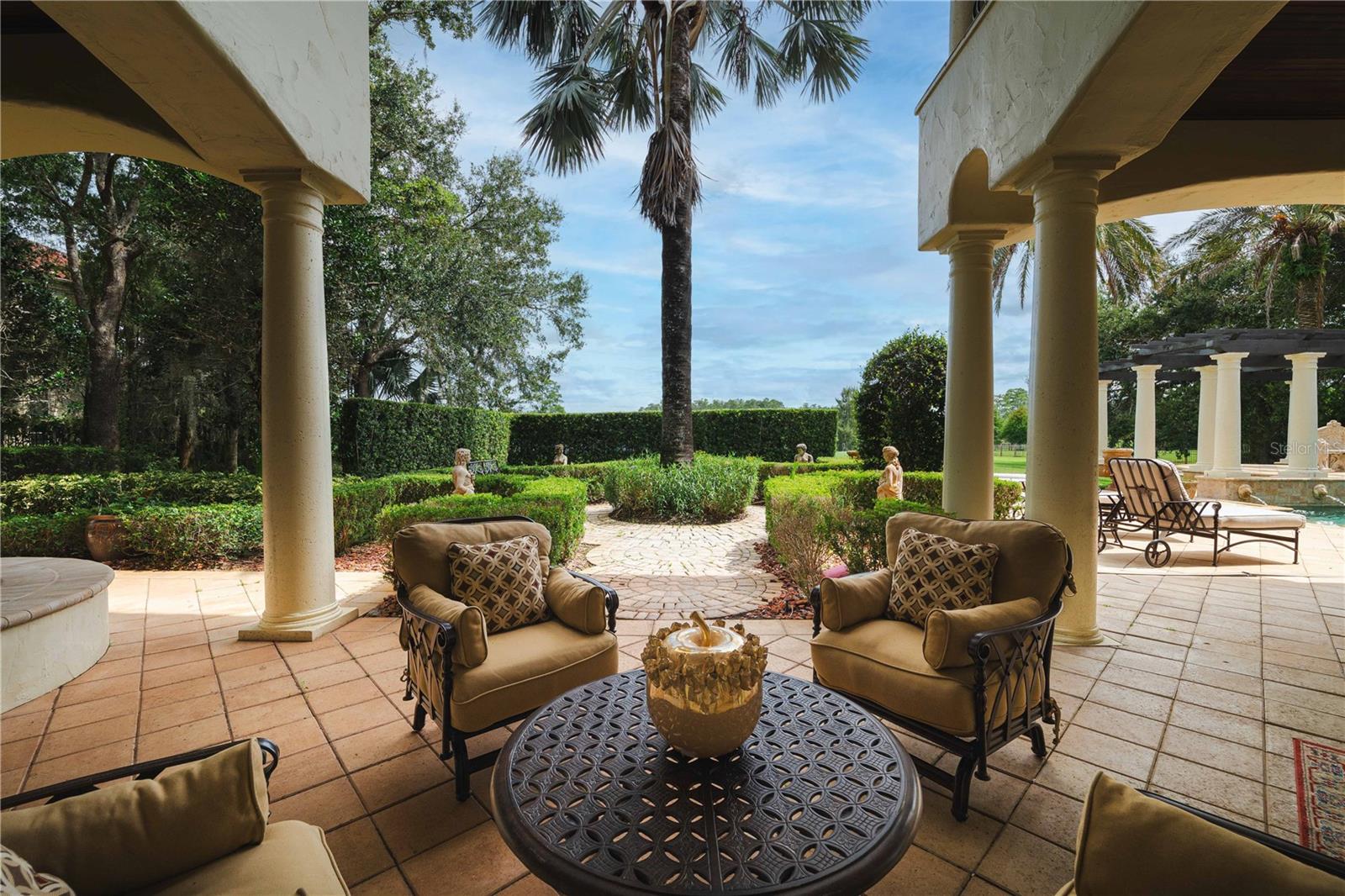 STEEPLECHASE - Residential