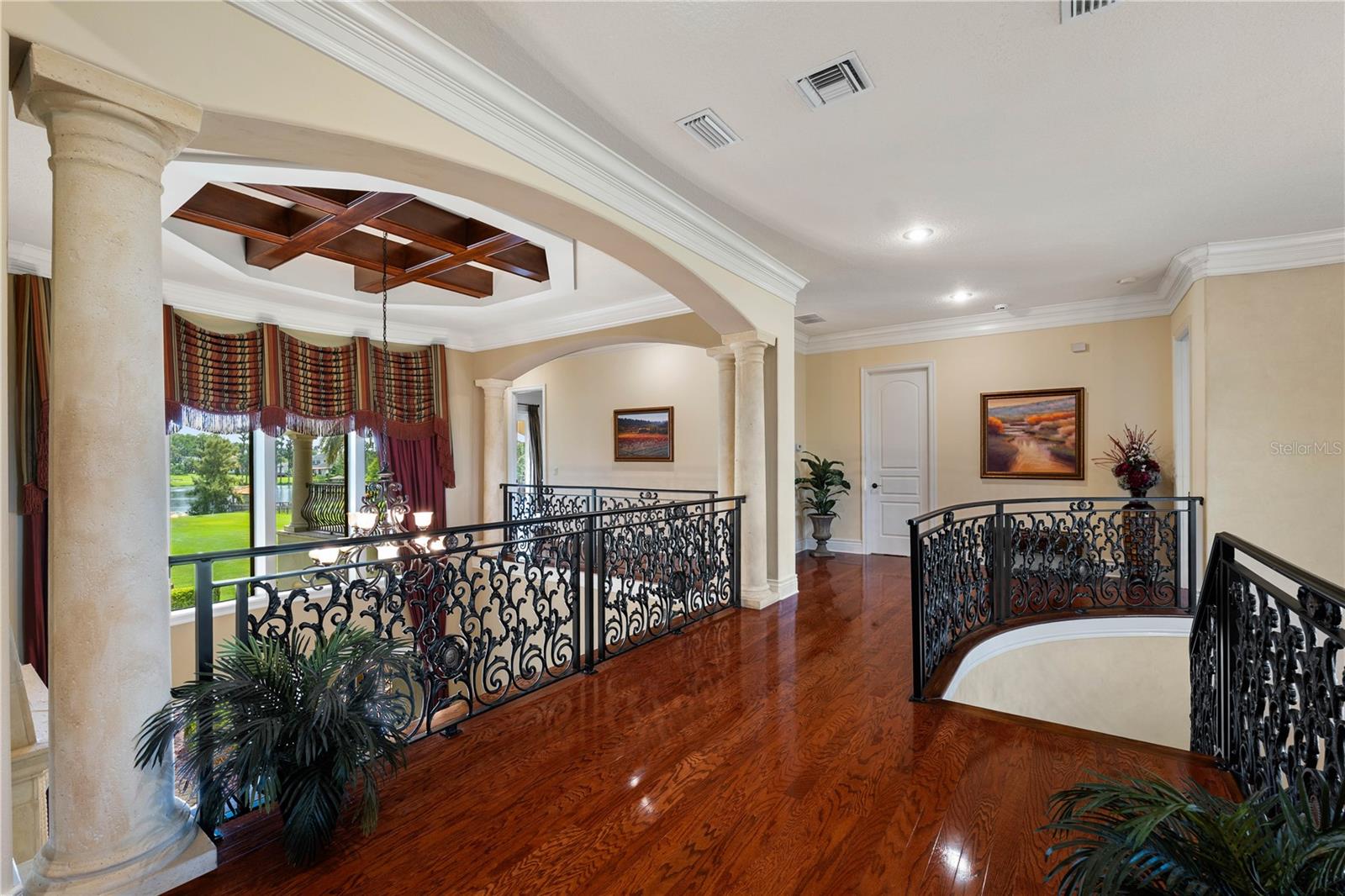 STEEPLECHASE - Residential