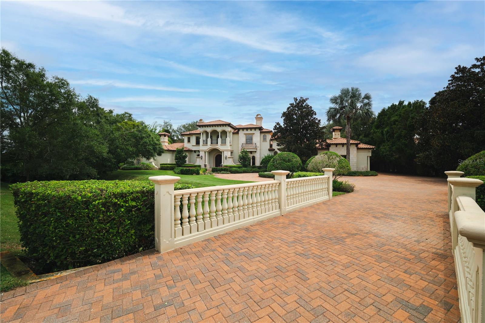 STEEPLECHASE - Residential