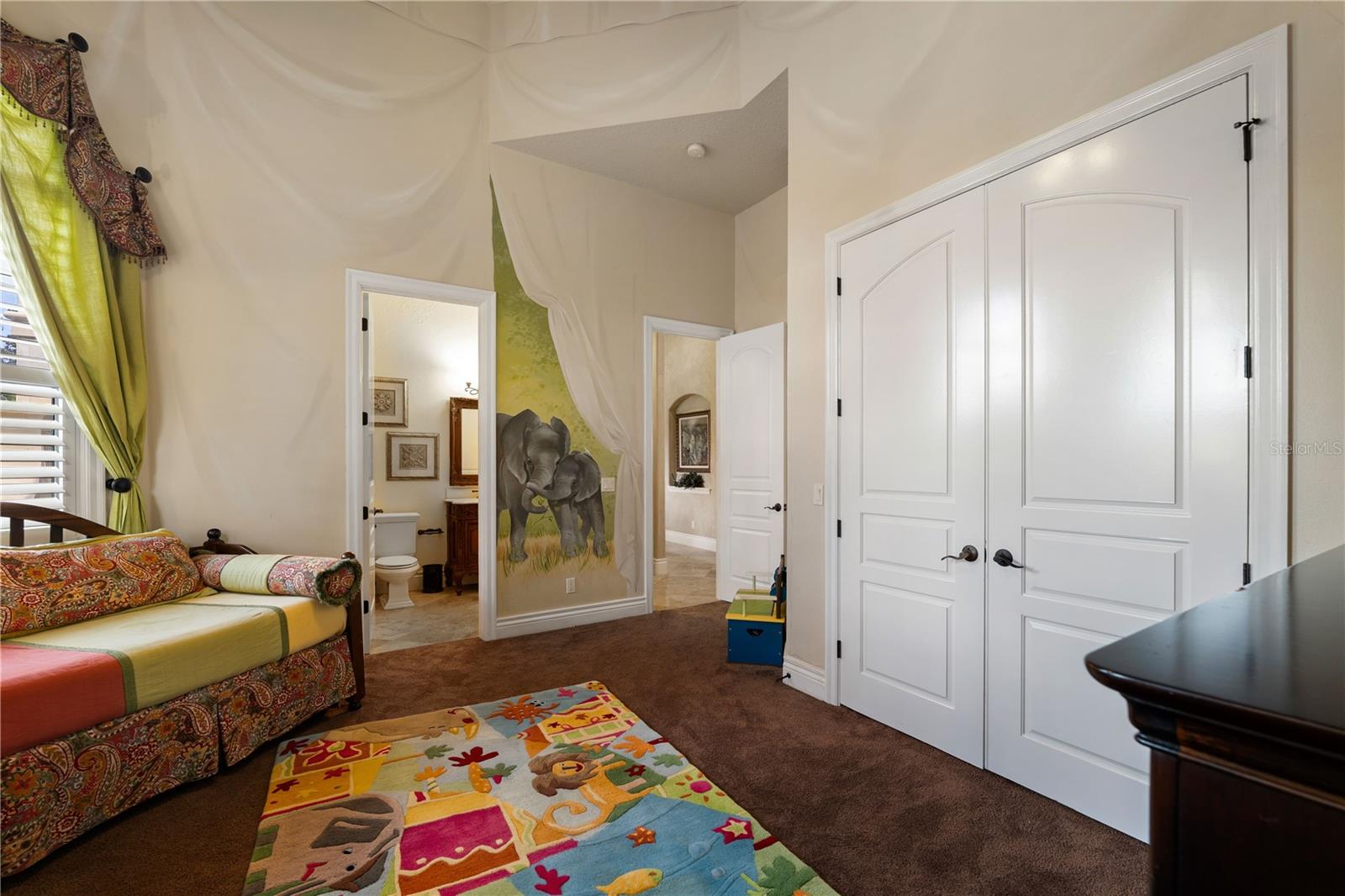 STEEPLECHASE - Residential